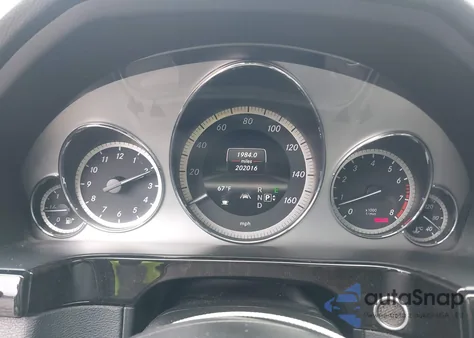 2013 Mercedes-Benz E 350 4Matic из США, поврежденный, VIN WDDHF8JB4DA710959